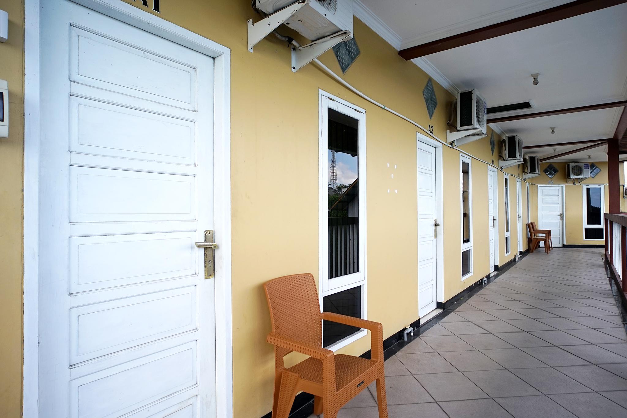 Spot On 2729 Marzan Syariah Guest House Balikpapan  Exterior photo